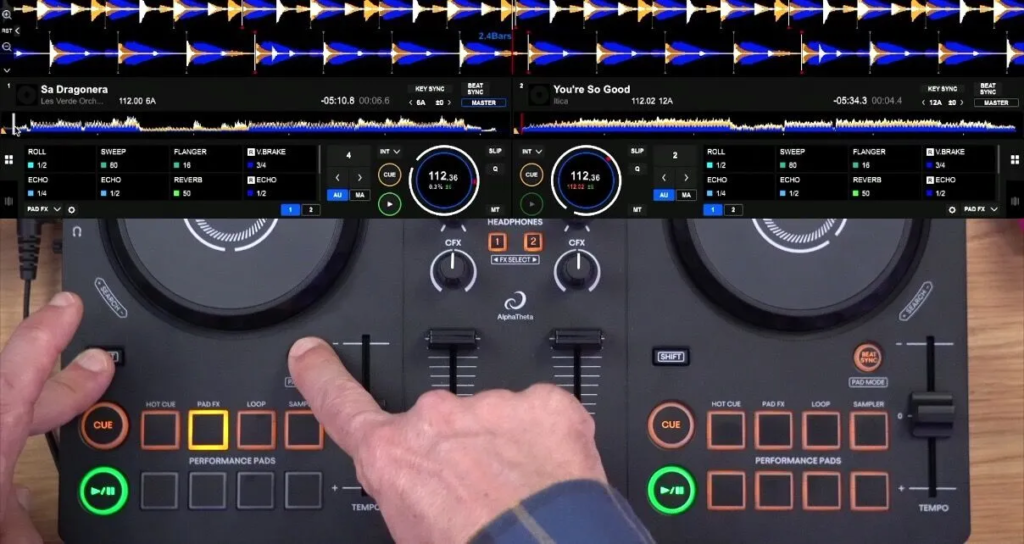 Al presionar shift y pad mode puedes elegir qué controlan los pads de interpretación (hot cues, pad FX, loops y sampler).
